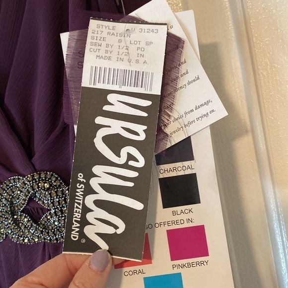 Ursula Size 8 Chiffon Floor Length Dress in Raisin w/ Statement Piece & V Neck - Picture 10 of 10